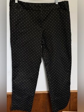 Liz Claiborne Career woman Emma classic black with polka dot pants size 12